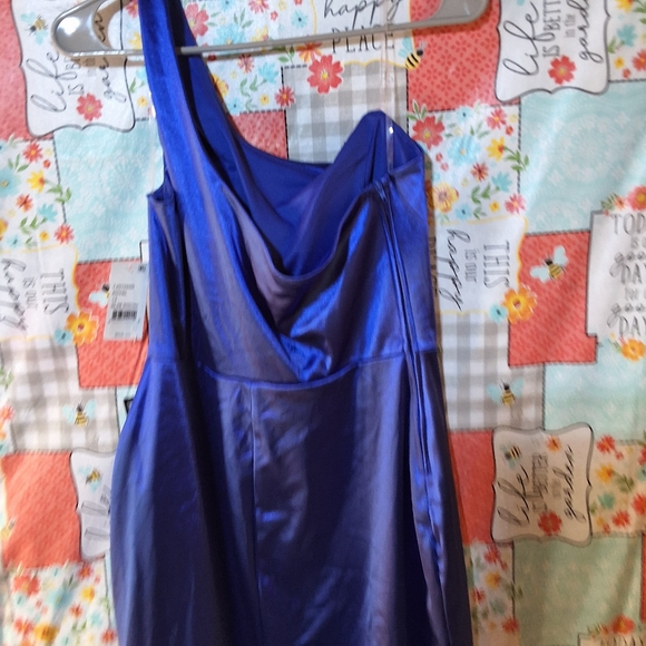 NWT CRYSTAL DOLL ZIPPERED SLEEVELESS MINI PARTY SHEATH DRESS - Picture 5 of 10